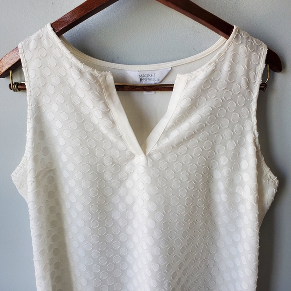 White Sleeveless V-Neck Polkadot Tunic Size Medium - Picture 2 of 15